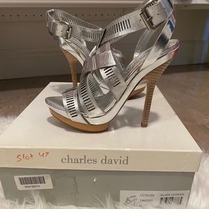 NEW  charles david silver platforms Sz 5.5